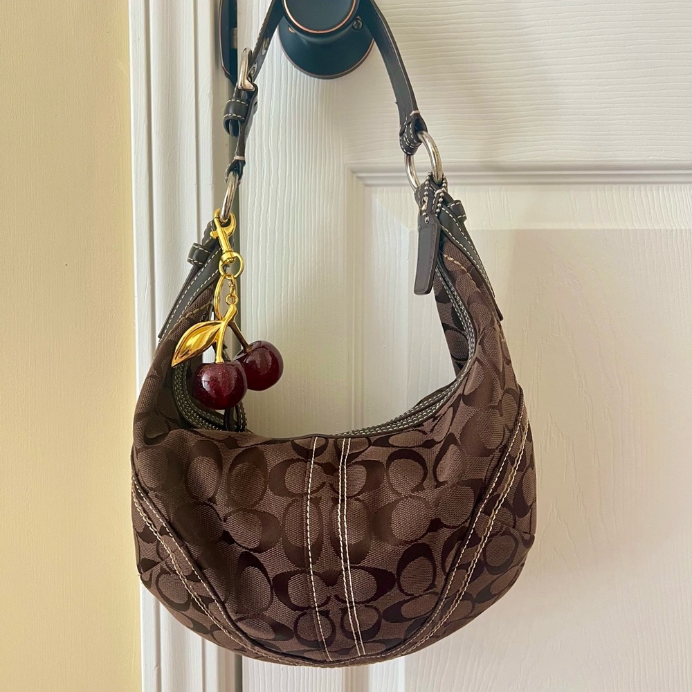 Vintage y2k Coach brown signature soho hobo shoulder bag